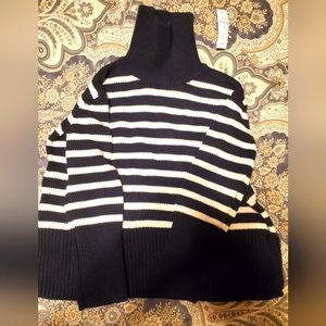 Girls Gap turtle neck sweater.  New with tags